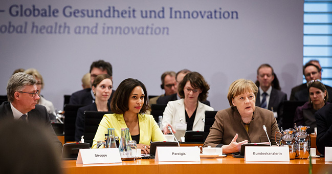 Bundeskanzlerin Angela Merkel auf dem 3. Internationalen Deutschlandforum im Bundeskanzleramt.