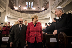 Chancellor Angela Merkel and Rabbi Simón Moguilevsky during the Chancellor's visit to the "Templo Libertad" synagogue in Buenos Aires.