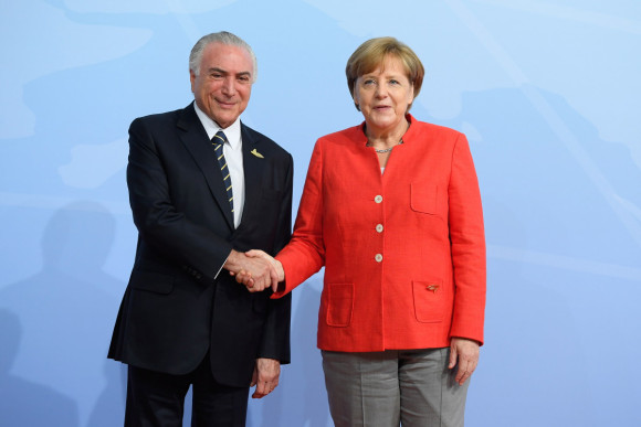Bundeskanzlerin Angela Merkel begrüßt Michel Temer, Präsident Brasiliens, zum G20-Gipfel auf dem Messegelände in Hamburg.