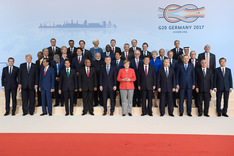 The G20 summit kicked off with the traditional family photo (refer to: We intend to extend anti-terrorist measures, says Angela Merkel)