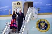  US President Donald Trump and his wife Melania arrive at the Hamburg Airport.